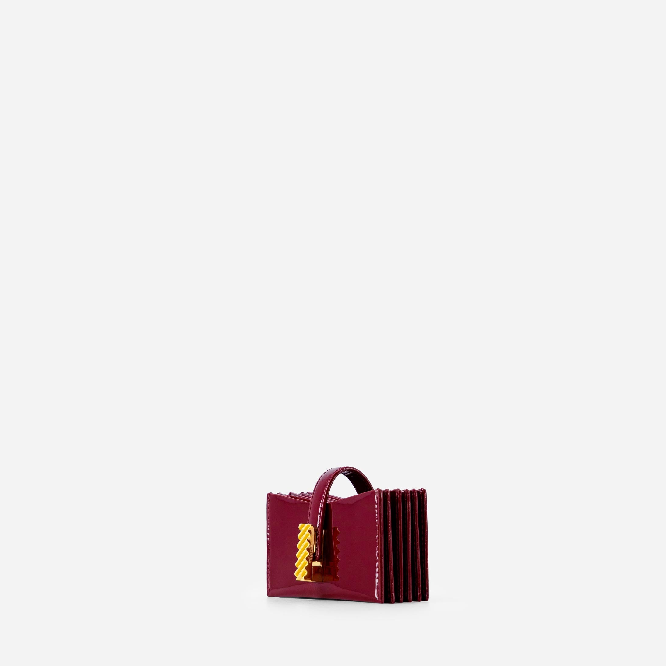 Isla Cardholder - Patent Bordeaux