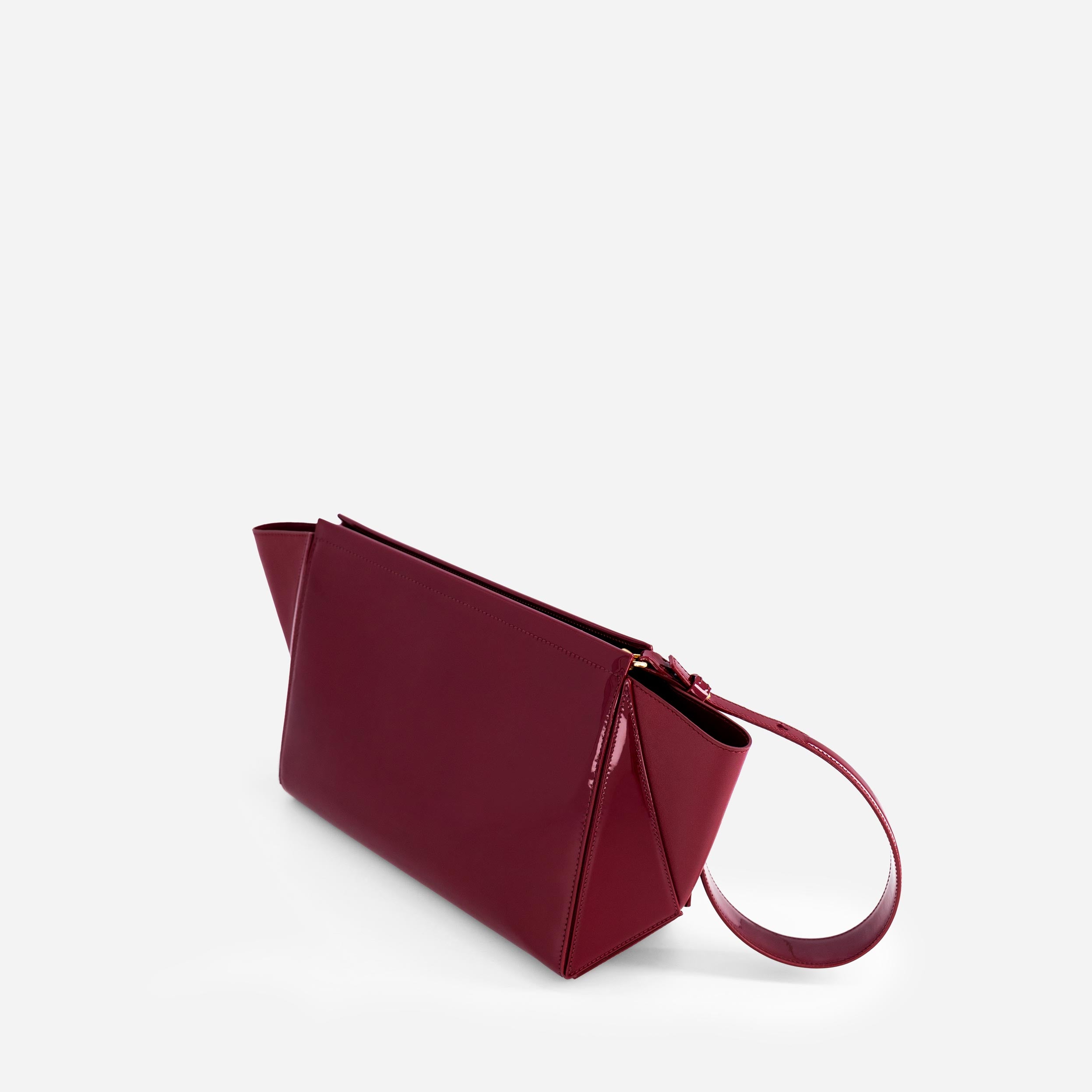 Large Triangle Pouch - Patent Bordeaux