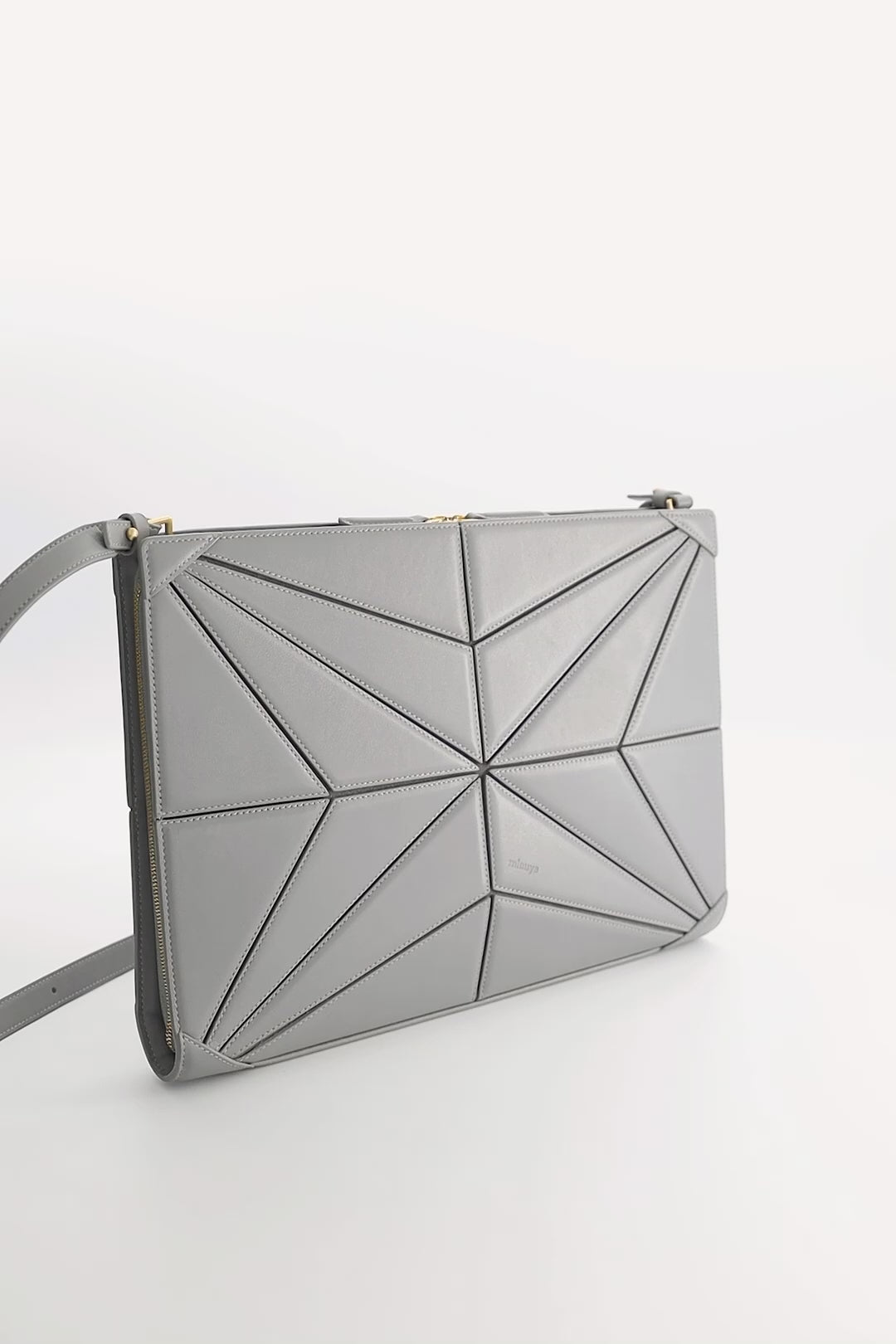 Atlas Clutch - Gray